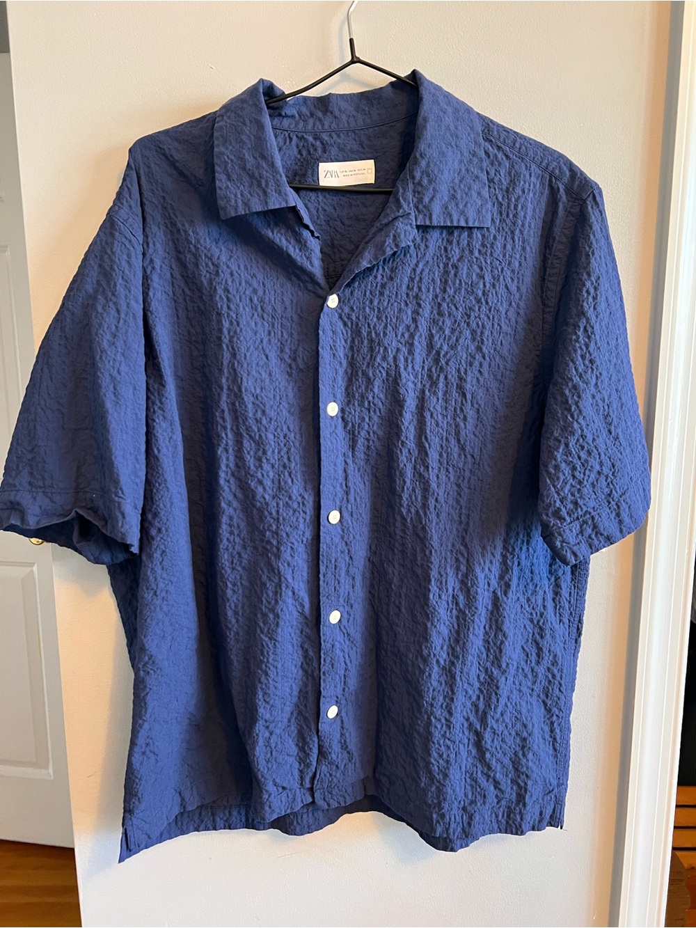 ZARA Men's Deep Blue Textured Short-Sleeve Button-Down Shirt